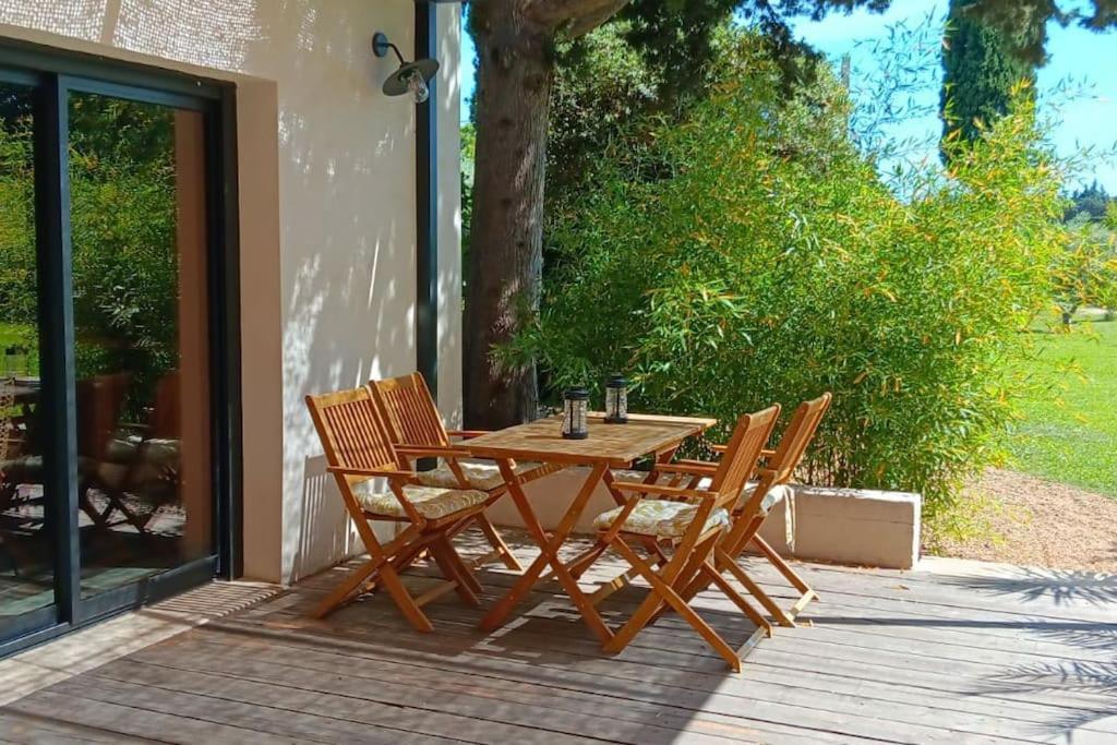 Gite Cosy Au Coeur Du Luberon Lagnes Exteriér fotografie